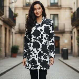 Anne Klein New York White and Black Coat